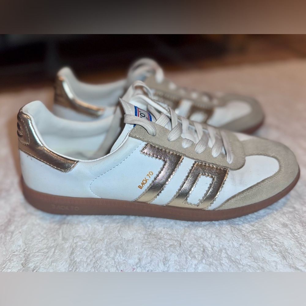 BACK 70 white and gold sneakers